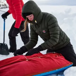 Fjällräven Expedition Pack Down Hoodie Teracota - páperová dámska bunda